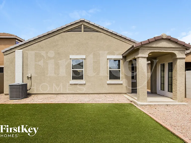 2635 W Tamarisk Ave — Photo 15