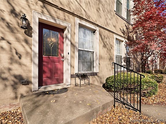 4th image of 925 E 7th Street #101