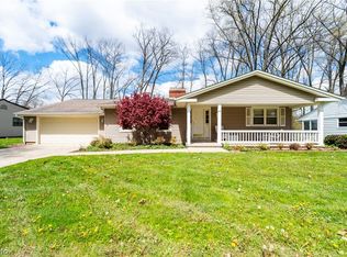 122 Garwood Dr, Canfield, OH 44406