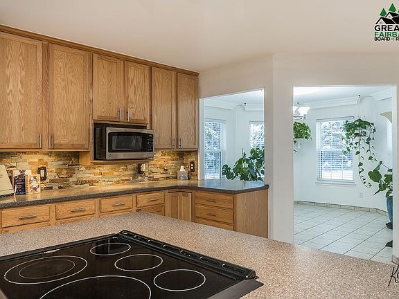 5th image of 2235 Armorica Dr
