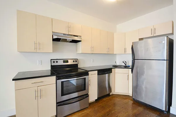 Rented by Bold New York | media 46