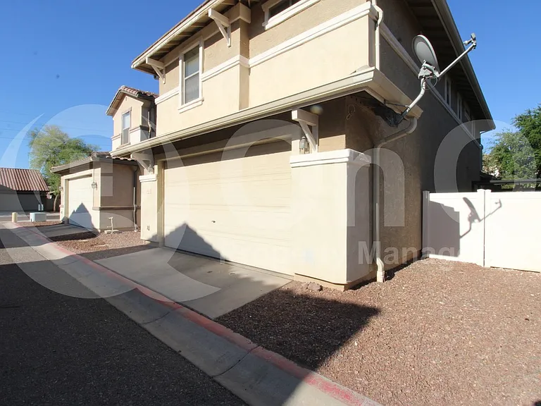 3915 E Kent Ave — Photo 21