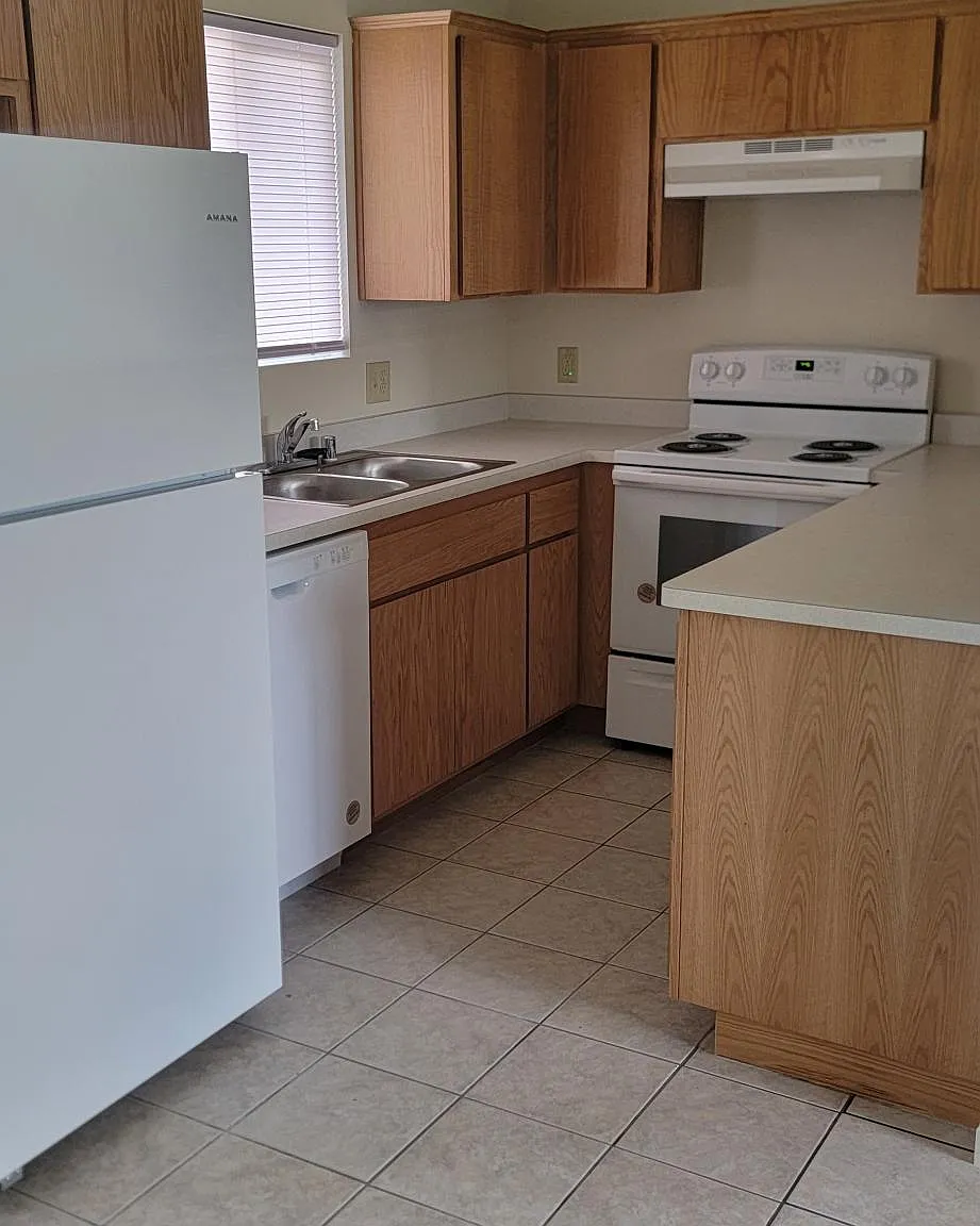 1 bed, 720 sqft, $1,250 — Photo 2