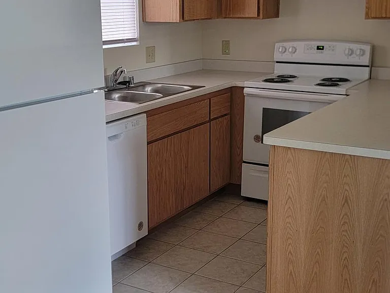 1146 Elliott Rd #16 — Photo 2