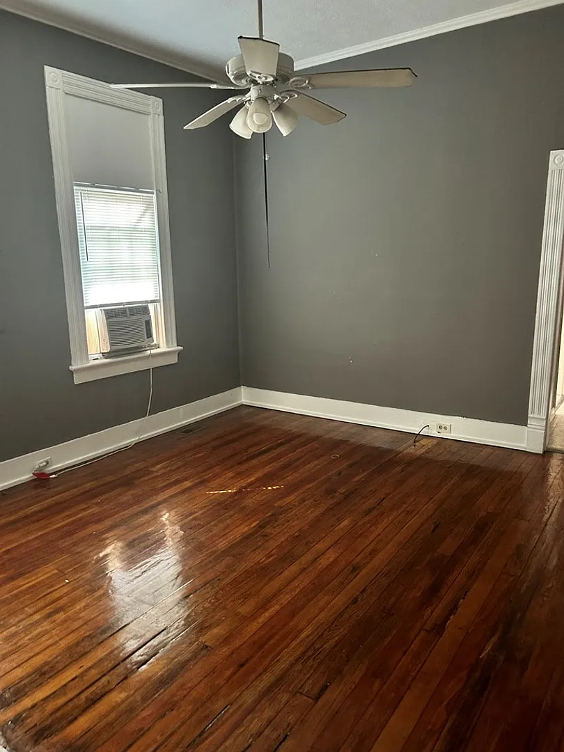 Midtown Duplex — Photo 3