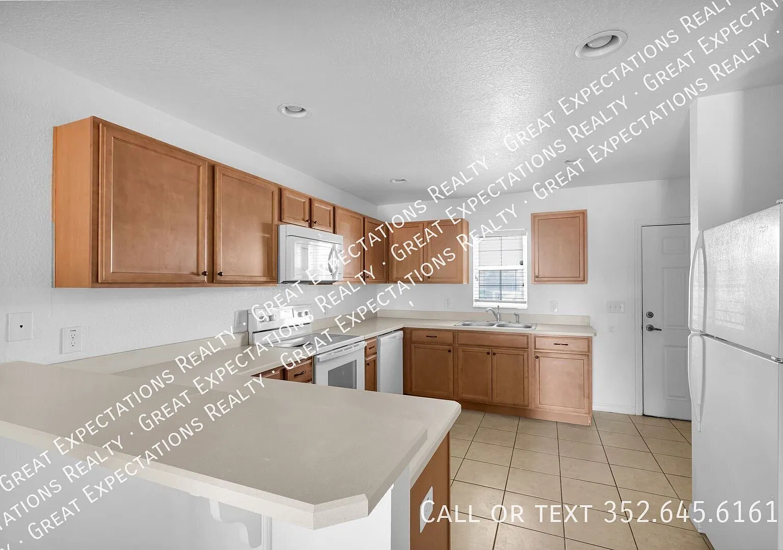 2/2 Rental in Diamond Ridge Villas — Photo 4