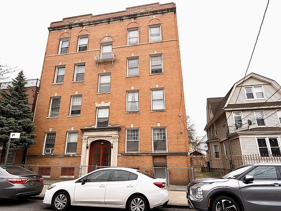 4th image of 83-24 Dongan Ave #1