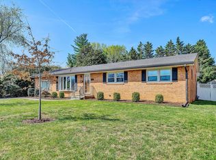 429 Highfield Rd, Salem, VA 24153