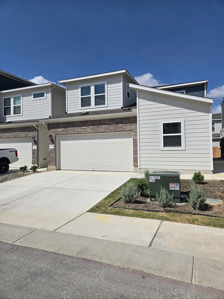 Building Photo - 1850 Settlers Glen Dr #405