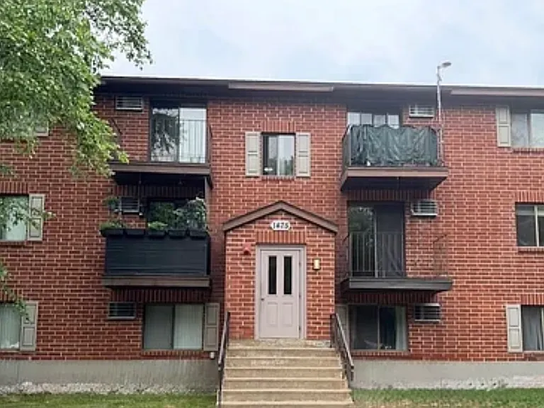 1426 Bodwell Rd #1 — Photo 3