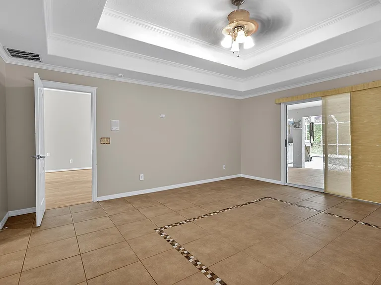 20 Woodford Ln — Photo 24