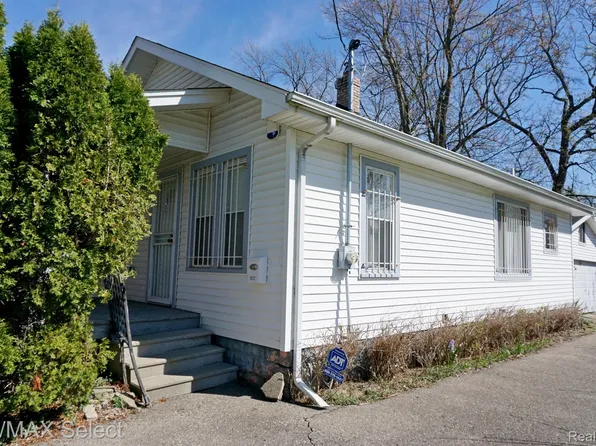 1512 Kent St, Flint, MI 48503