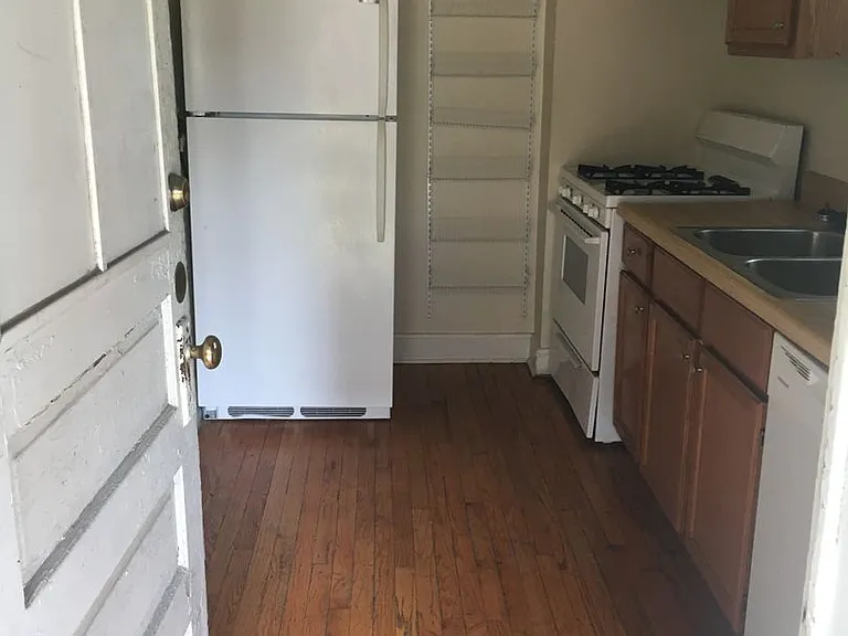 2476 Adams Ave — Photo 29