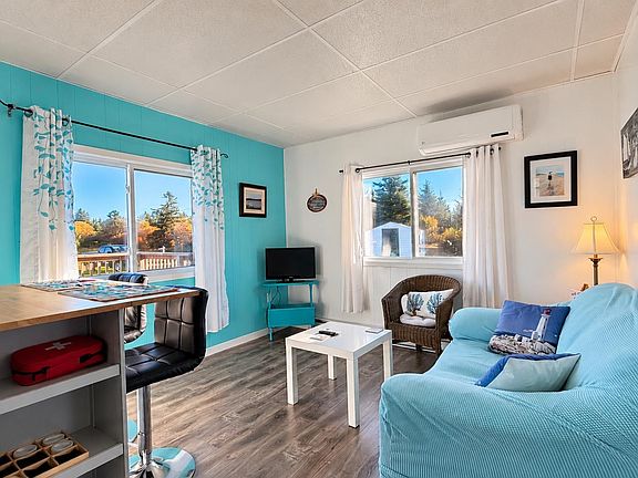 3rd image of 63 Lake View Ln