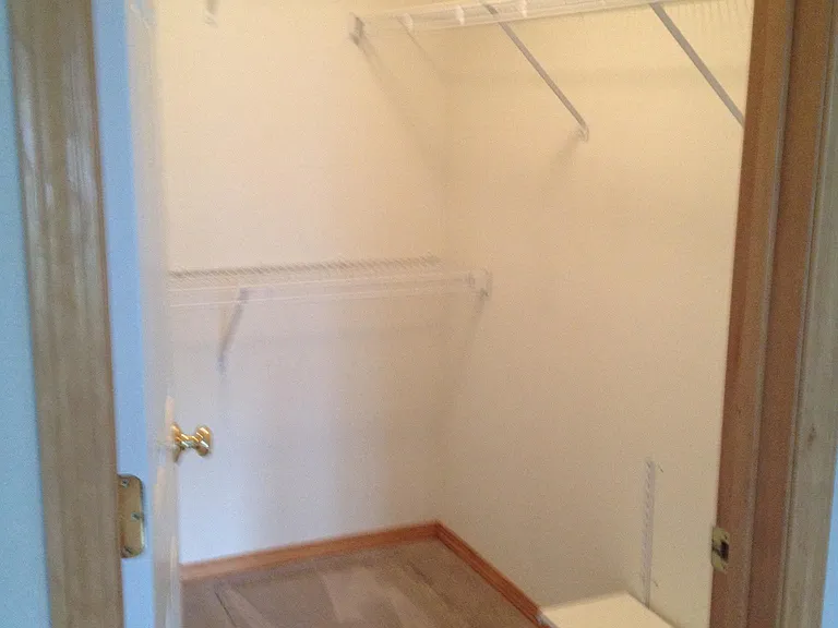 MASTER WALK IN CLOSET