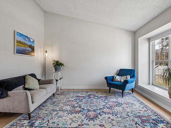 4th image of 10436 Owens Street