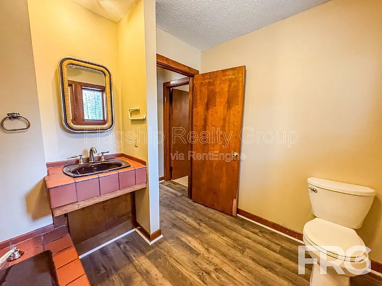1228 Forest Acres Dr — Photo 17