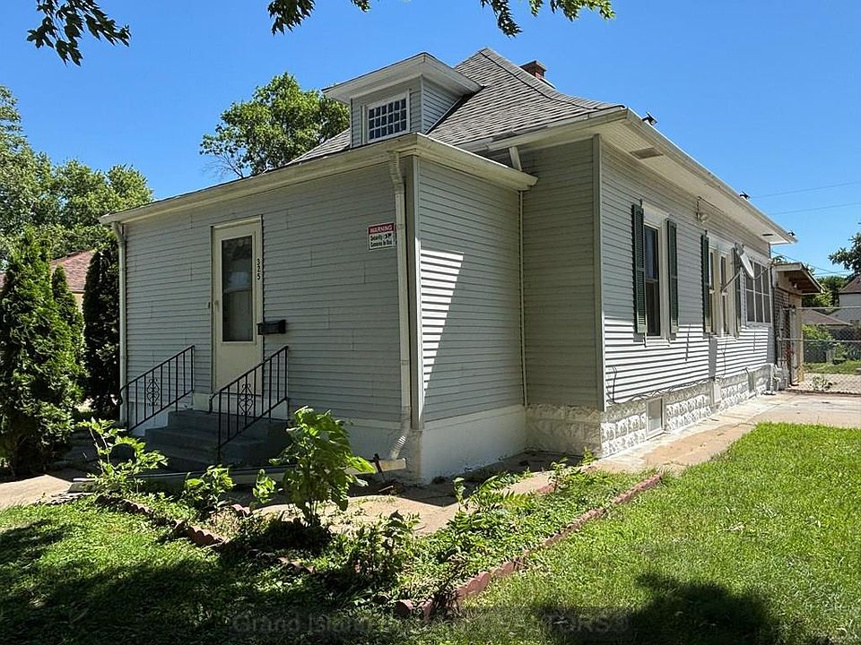 1st image of 325 S Vine St
