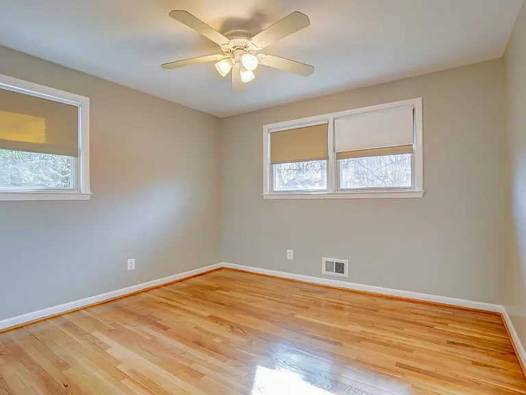6417 Earlham Dr — Photo 24