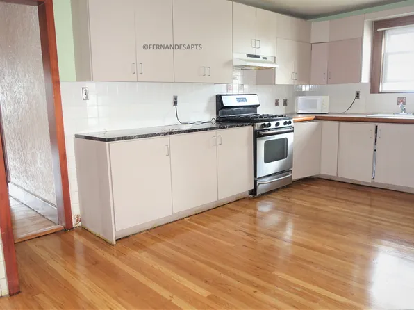 9 Spring St #1, Somerville, MA 02143