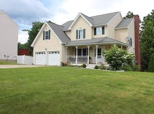 28 Sunrise Ave, Worcester, MA 01606