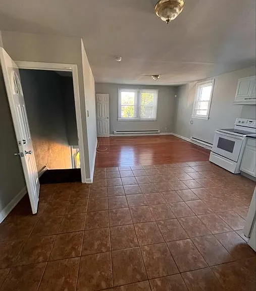 5457 Erdrick St — Photo 3