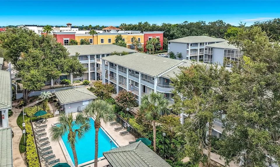 131 Water Front Way #220