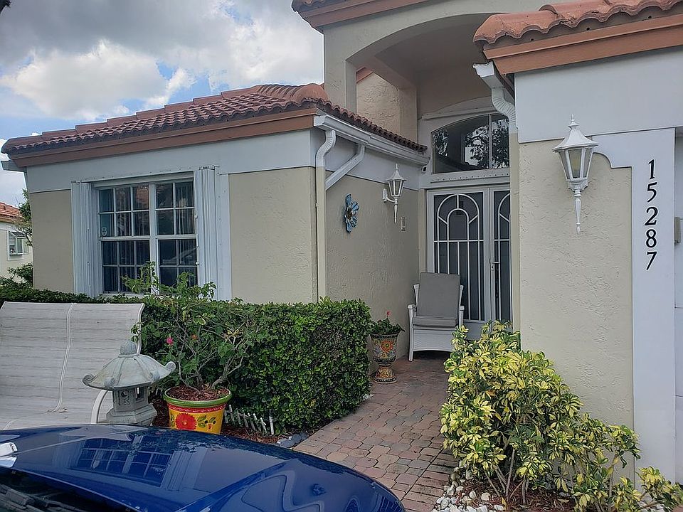 Front of Home2