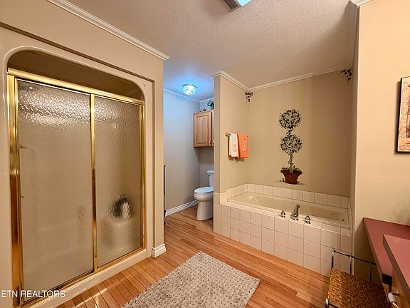27th image of 630 Kenny Brook Ln