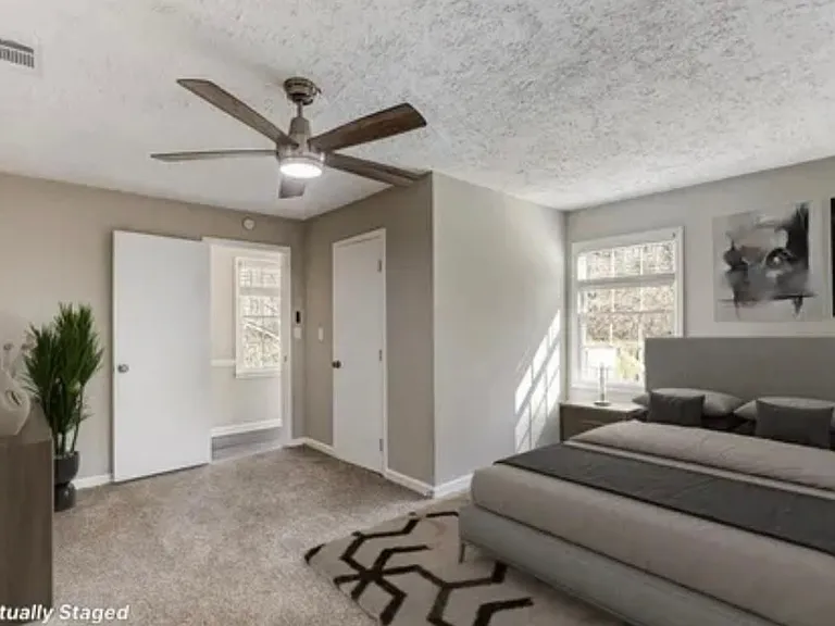 5250 Phoenix St — Photo 9