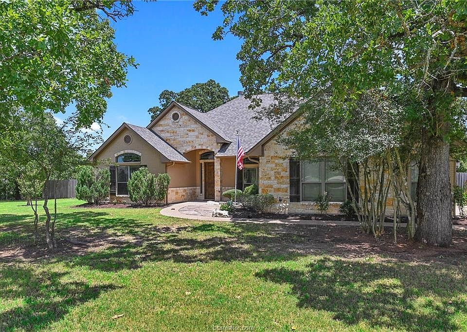 1st image of 17829 Saddle Creek Dr