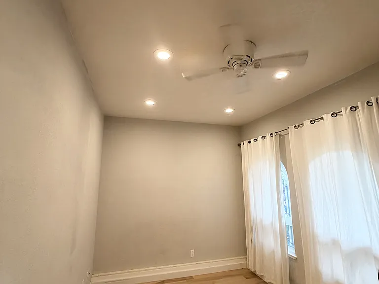 5427 Yerba Buena Rd — Photo 22