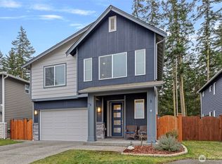 2922 SW Crestwood Dr, Oak Harbor, WA 98277