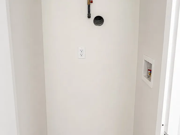 73 Beech St #2 — Photo 9