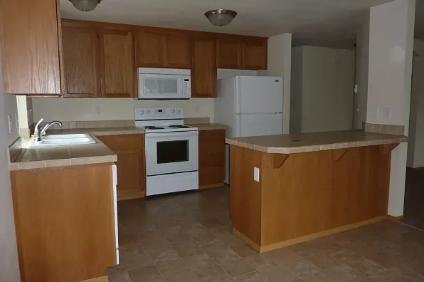 110 Washington Ave S #C — Photo 6