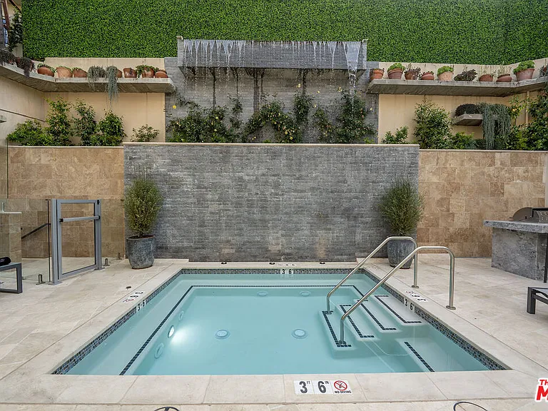 1825 Pandora Ave #Penthouse 404 — Photo 28