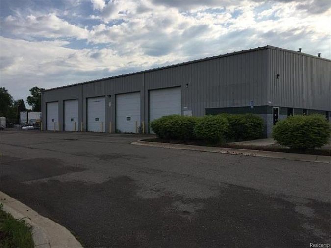 1st image of 290 Industrial Park Dr