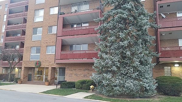 1st image of 200 Park Ave APT 627