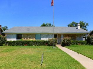 11459 Glen Cross Dr, Dallas, TX 75228