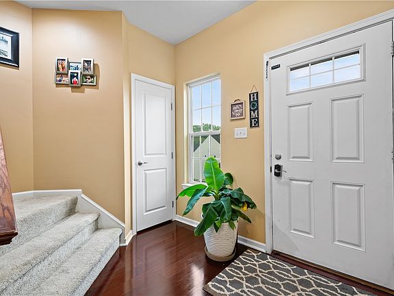 3rd image of 6105 Granville Ct