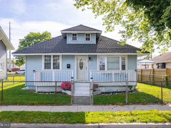 285 Jefferson St, Carneys Pt, NJ 08069