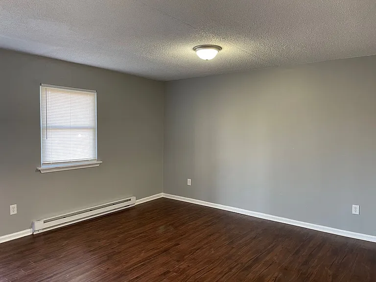 732-740 Hammer Ave #806 — Photo 40