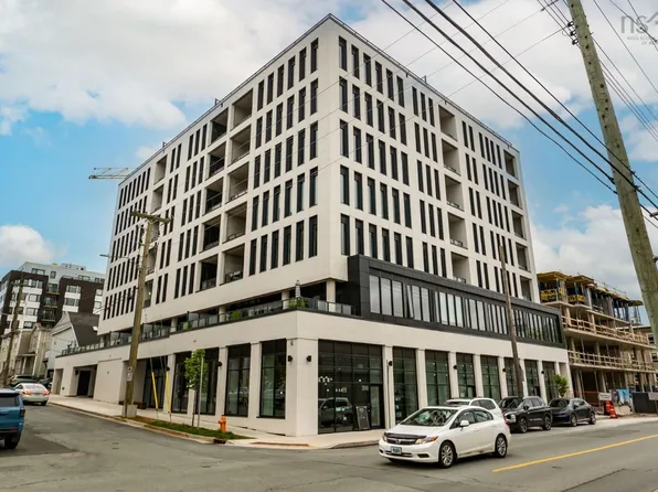 5511 Bilby St #402, Halifax, NS B3K 1V4