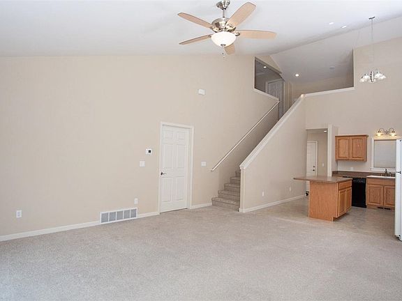 3rd image of 239 Brookshire Blvd
