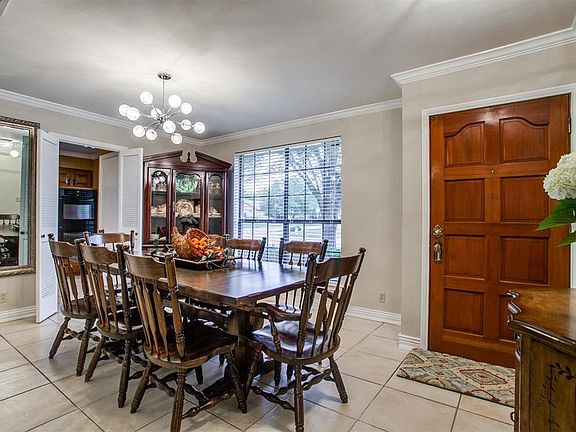 4th image of 908 High Meadow Dr