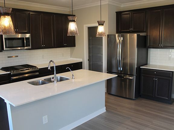 5th image of 1169 Meadowbank Ln