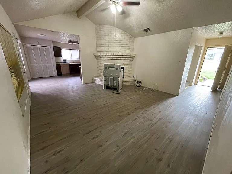 6307 Green Circle Dr — Photo 3