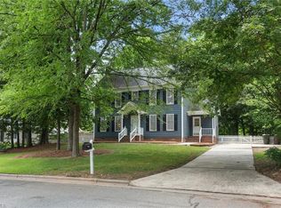 5707 Wrenwood Dr, Greensboro, NC 27455