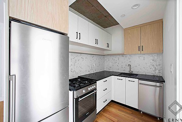 1st image of 662 E New York Ave #3B