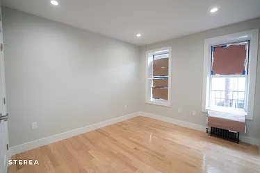 Rented by Sterea Agency